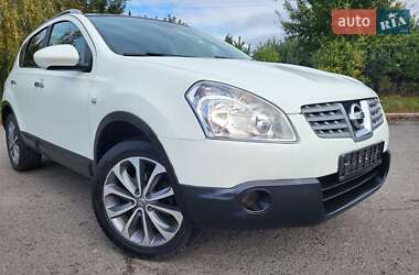 Внедорожник / Кроссовер Nissan Qashqai 2010 в 