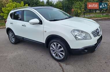 Внедорожник / Кроссовер Nissan Qashqai 2010 в 