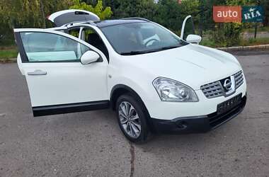 Внедорожник / Кроссовер Nissan Qashqai 2010 в 