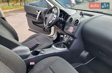 Внедорожник / Кроссовер Nissan Qashqai 2010 в 