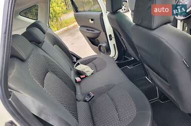 Внедорожник / Кроссовер Nissan Qashqai 2010 в 