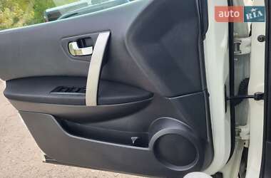 Внедорожник / Кроссовер Nissan Qashqai 2010 в 