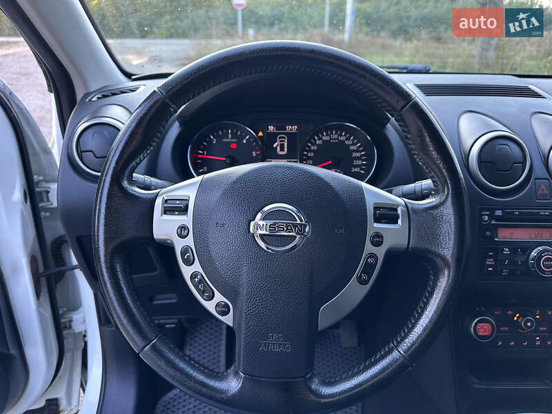 Внедорожник / Кроссовер Nissan Qashqai 2010 в Кицмани фото 30 Внедорожник / Кроссовер Nissan Qashqai 2010 в Кицмани