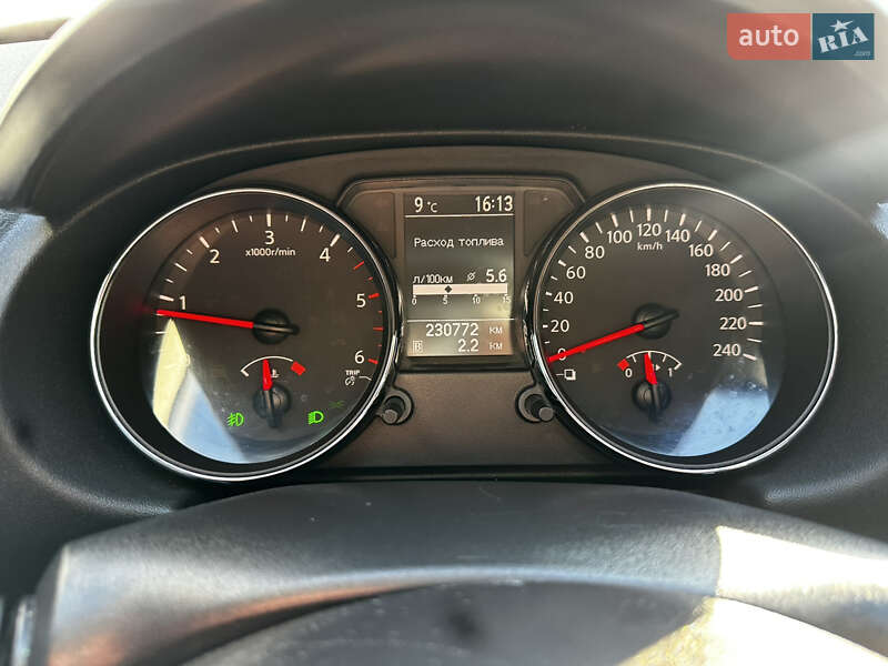 Внедорожник / Кроссовер Nissan Qashqai 2010 в Кицмани фото 38 Внедорожник / Кроссовер Nissan Qashqai 2010 в Кицмани