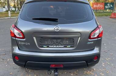 Внедорожник / Кроссовер Nissan Qashqai 2012 в 
