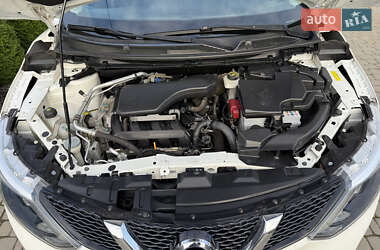 Внедорожник / Кроссовер Nissan Qashqai 2017 в 
