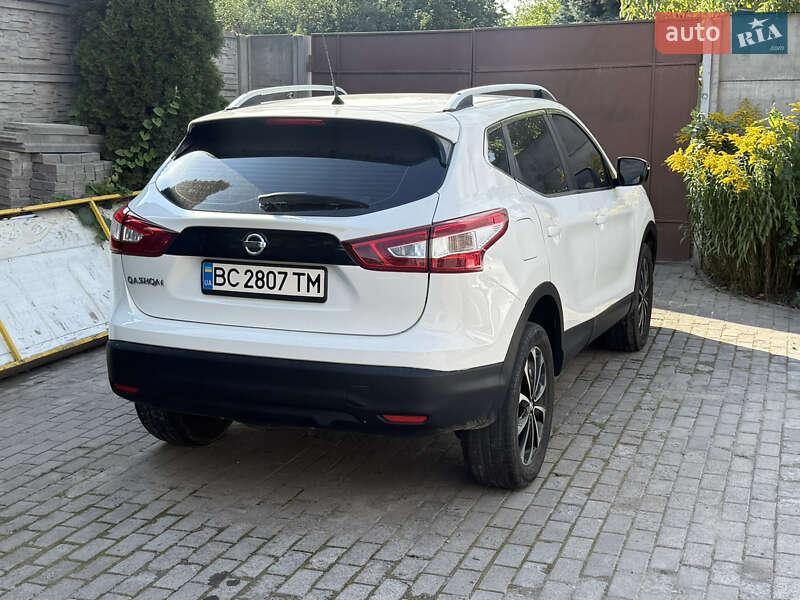 Внедорожник / Кроссовер Nissan Qashqai 2015 в Львове