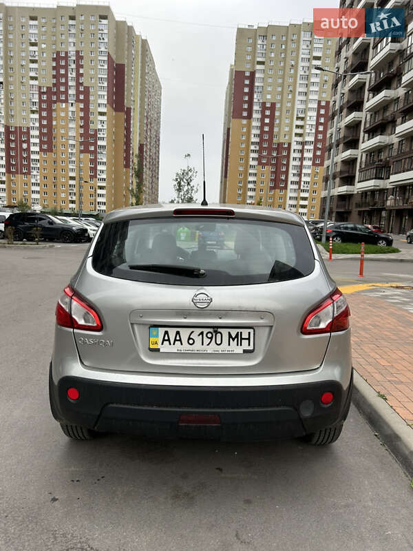 Позашляховик / Кросовер Nissan Qashqai 2012 в Києві фото 3 Позашляховик / Кросовер Nissan Qashqai 2012 в Києві