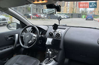 Внедорожник / Кроссовер Nissan Qashqai 2012 в 