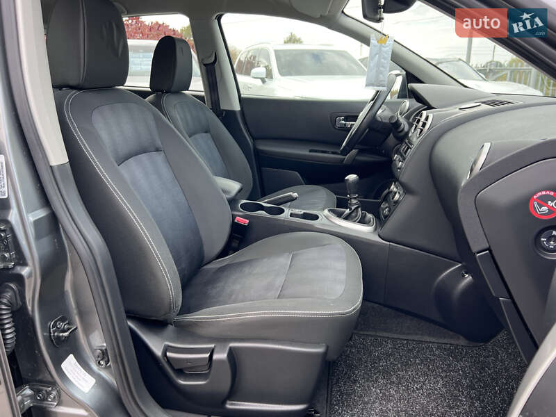 Внедорожник / Кроссовер Nissan Qashqai 2011 в Нововолынске