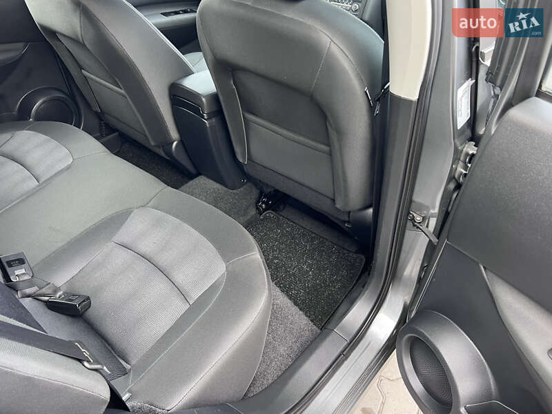 Внедорожник / Кроссовер Nissan Qashqai 2011 в Нововолынске