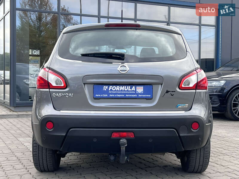Внедорожник / Кроссовер Nissan Qashqai 2011 в Нововолынске