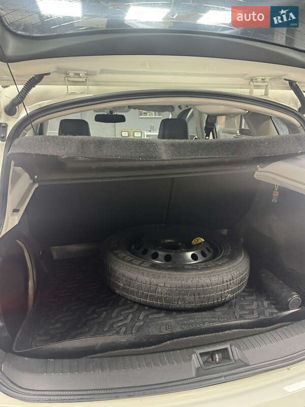 Внедорожник / Кроссовер Nissan Qashqai 2012 в Сумах