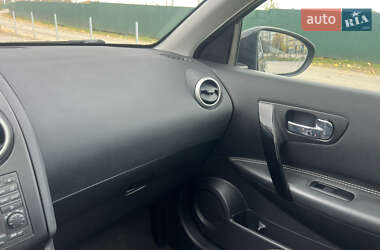 Внедорожник / Кроссовер Nissan Qashqai 2013 в 