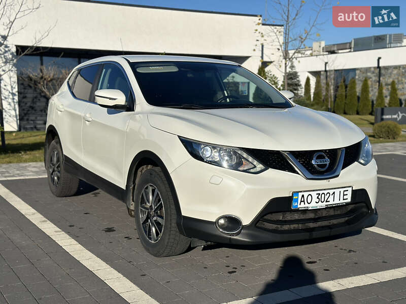 Позашляховик / Кросовер Nissan Qashqai 2015 в Мукачевому фото 3 Позашляховик / Кросовер Nissan Qashqai 2015 в Мукачевому