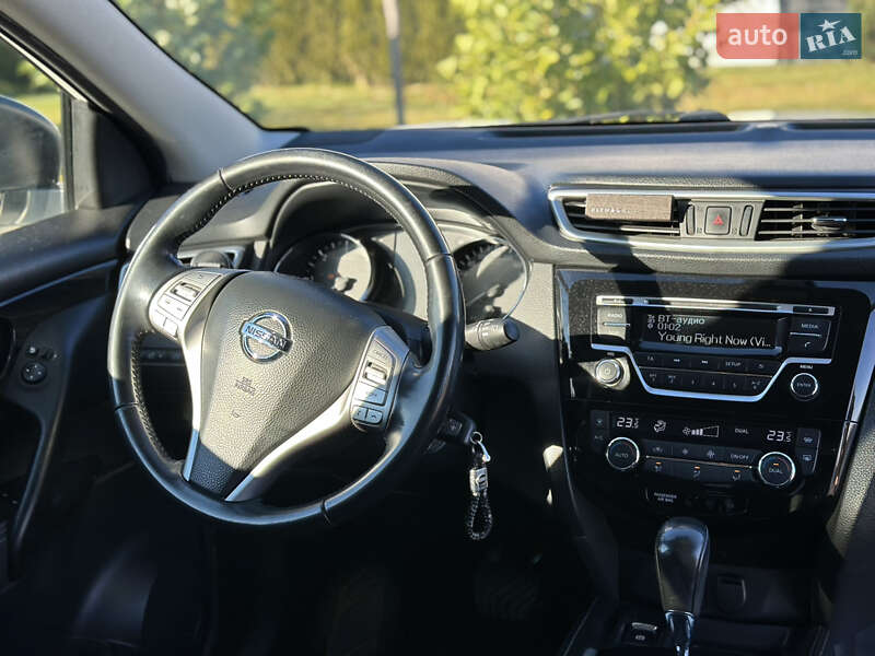 Позашляховик / Кросовер Nissan Qashqai 2015 в Мукачевому фото 8 Позашляховик / Кросовер Nissan Qashqai 2015 в Мукачевому