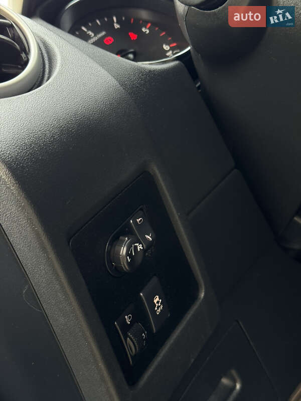 Внедорожник / Кроссовер Nissan Qashqai 2013 в Львове