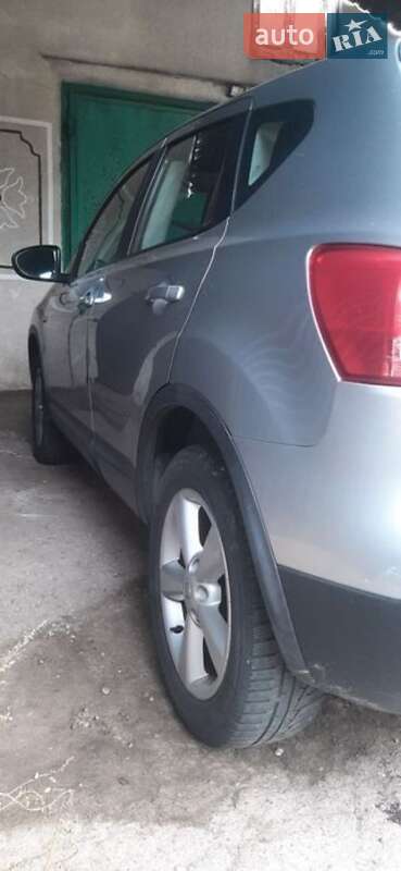 Позашляховик / Кросовер Nissan Qashqai 2009 в Києві