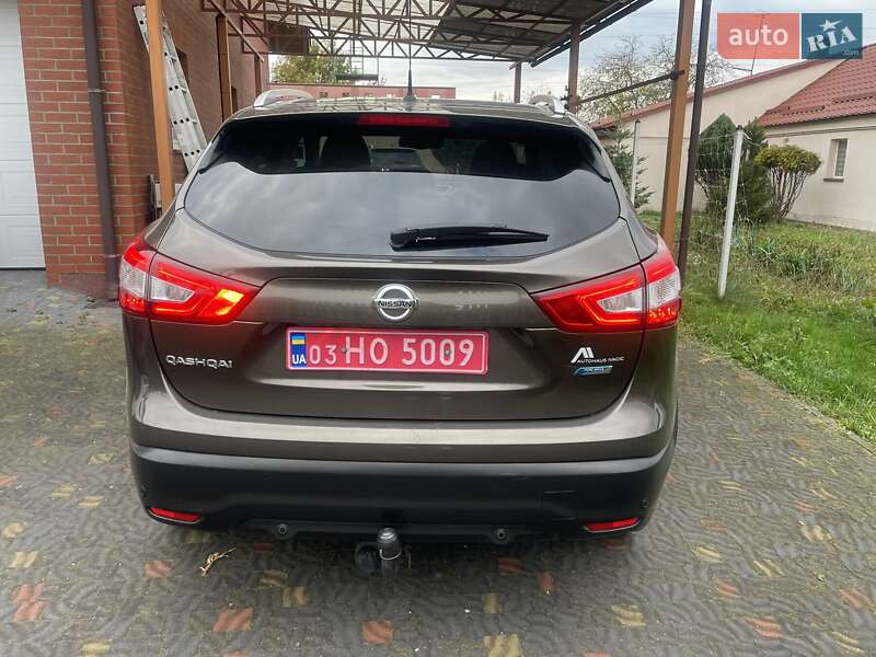 Позашляховик / Кросовер Nissan Qashqai 2015 в Луцьку фото 10 Позашляховик / Кросовер Nissan Qashqai 2015 в Луцьку