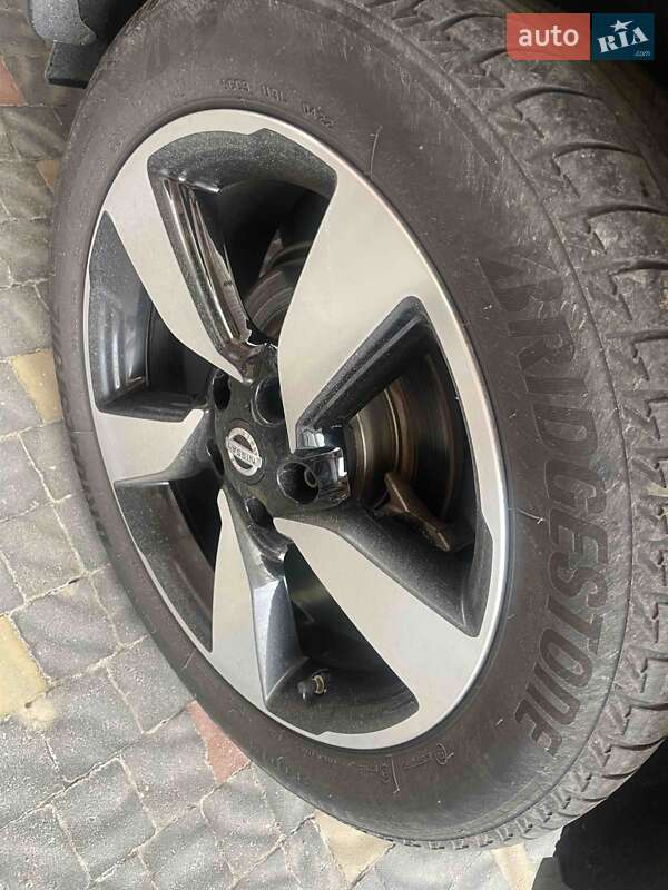 Позашляховик / Кросовер Nissan Qashqai 2015 в Луцьку фото 27 Позашляховик / Кросовер Nissan Qashqai 2015 в Луцьку