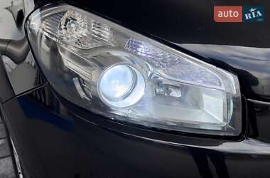 Внедорожник / Кроссовер Nissan Qashqai 2011 в 