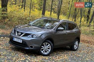 Внедорожник / Кроссовер Nissan Qashqai 2015 в 