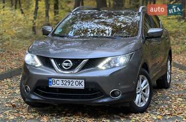 Внедорожник / Кроссовер Nissan Qashqai 2015 в 