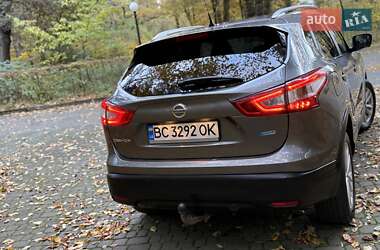 Внедорожник / Кроссовер Nissan Qashqai 2015 в 
