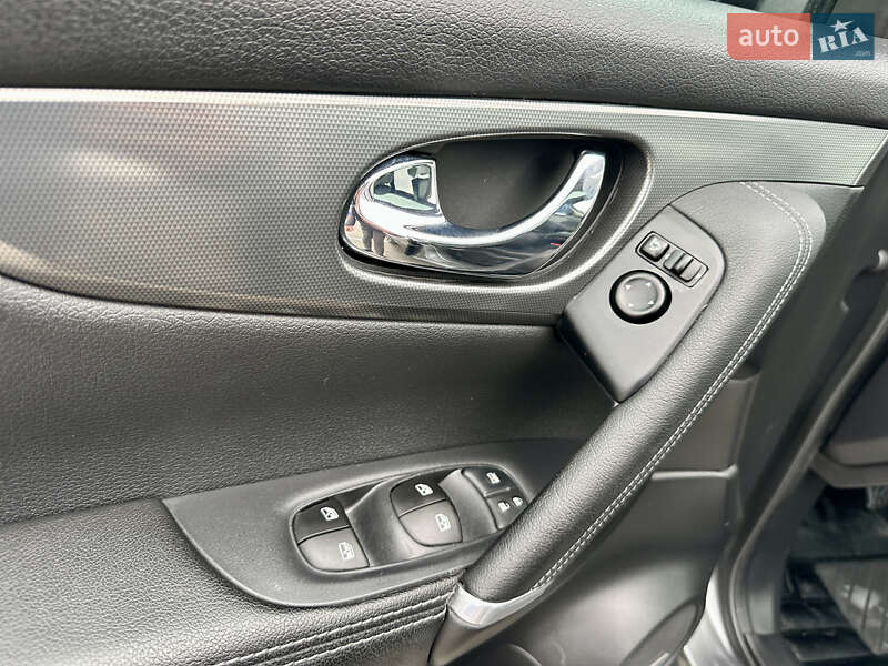 Позашляховик / Кросовер Nissan Qashqai 2017 в Кам'янець-Подільському