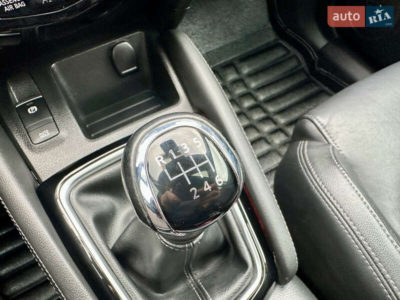 Позашляховик / Кросовер Nissan Qashqai 2017 в Кам'янець-Подільському
