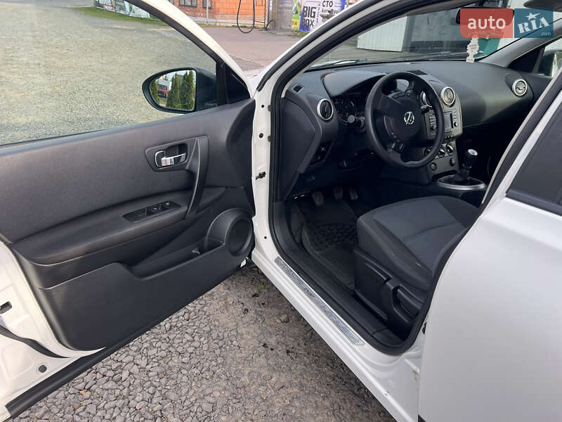 Позашляховик / Кросовер Nissan Qashqai 2012 в Камені-Каширському