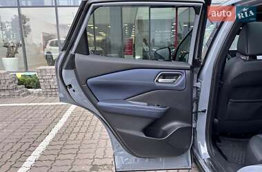 Позашляховик / Кросовер Nissan Qashqai 2023 в  фото 17 Позашляховик / Кросовер Nissan Qashqai 2023 в