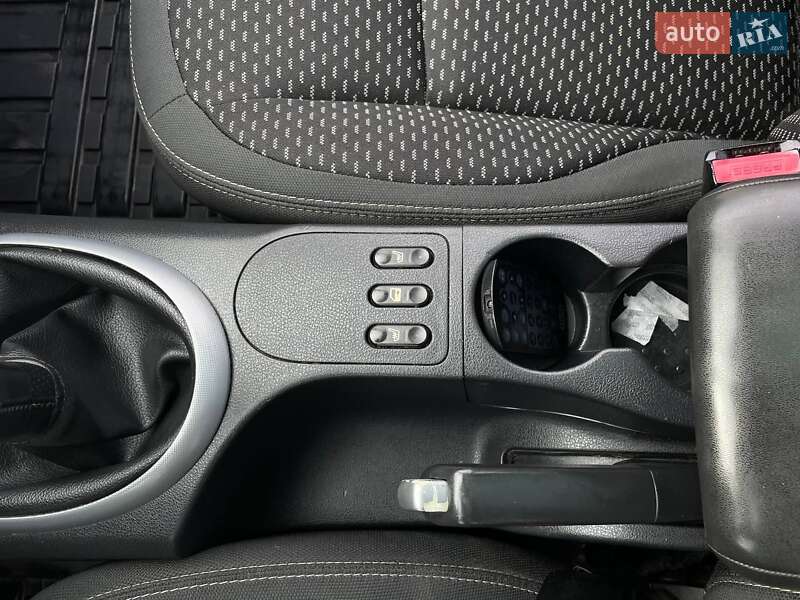 Внедорожник / Кроссовер Nissan Qashqai 2007 в Луцке фото 32 Внедорожник / Кроссовер Nissan Qashqai 2007 в Луцке