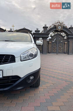 Внедорожник / Кроссовер Nissan Qashqai 2012 в 