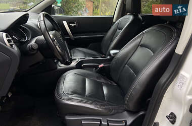 Внедорожник / Кроссовер Nissan Qashqai 2012 в 