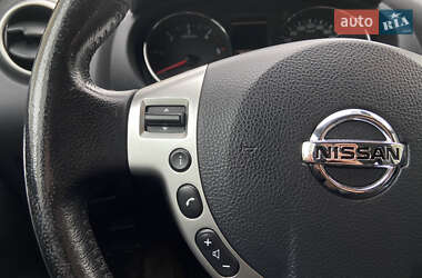 Внедорожник / Кроссовер Nissan Qashqai 2012 в 