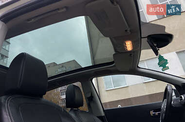 Внедорожник / Кроссовер Nissan Qashqai 2012 в 