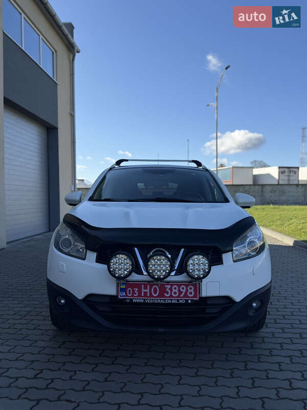 Внедорожник / Кроссовер Nissan Qashqai 2010 в Радехове
