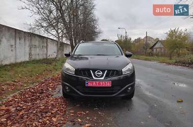Позашляховик / Кросовер Nissan Qashqai 2012 в  фото 12 Позашляховик / Кросовер Nissan Qashqai 2012 в