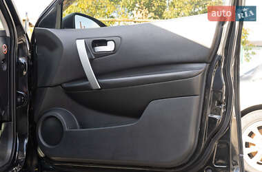 Позашляховик / Кросовер Nissan Qashqai 2008 в  фото 24 Позашляховик / Кросовер Nissan Qashqai 2008 в