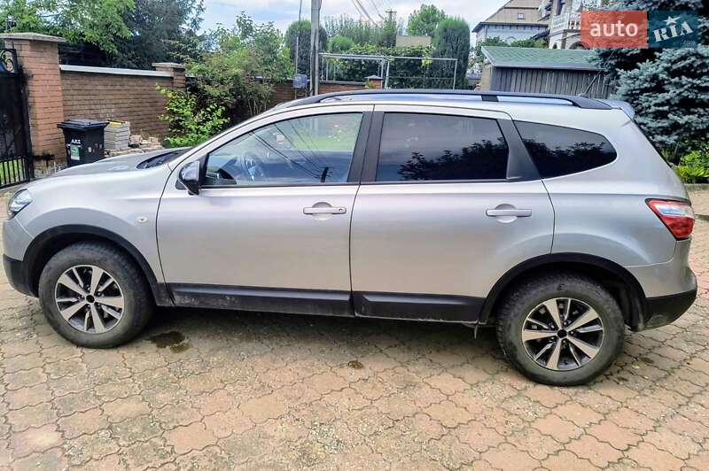 Позашляховик / Кросовер Nissan Qashqai 2013 в Івано-Франківську