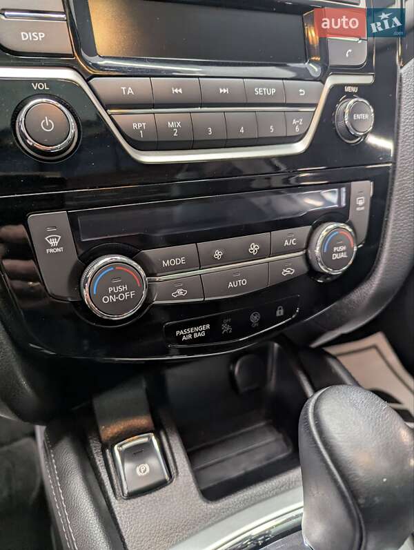 Позашляховик / Кросовер Nissan Qashqai 2015 в Тернополі фото 17 Позашляховик / Кросовер Nissan Qashqai 2015 в Тернополі