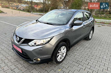 Внедорожник / Кроссовер Nissan Qashqai 2015 в Бережанах
