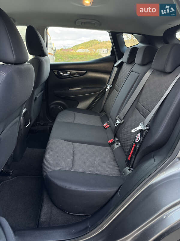 Внедорожник / Кроссовер Nissan Qashqai 2015 в Бережанах