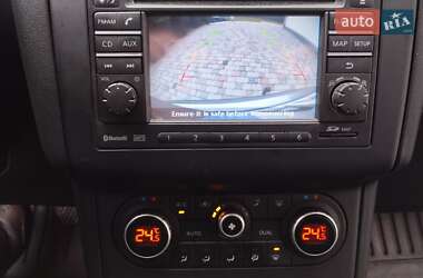 Внедорожник / Кроссовер Nissan Qashqai 2012 в 