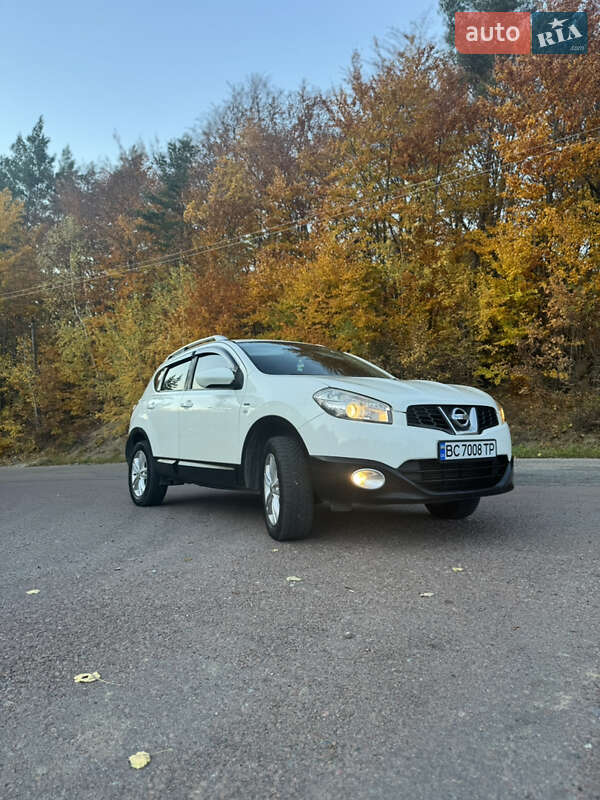 Позашляховик / Кросовер Nissan Qashqai 2011 в Долині