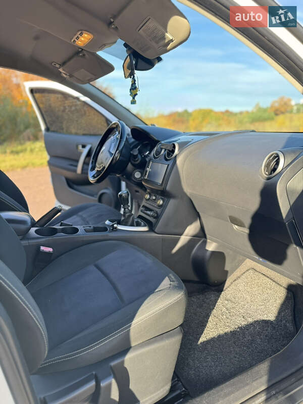 Позашляховик / Кросовер Nissan Qashqai 2011 в Долині