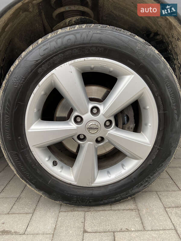 Позашляховик / Кросовер Nissan Qashqai 2009 в Івано-Франківську