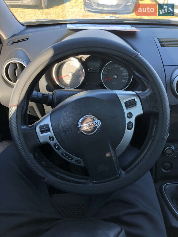 Позашляховик / Кросовер Nissan Qashqai 2009 в Івано-Франківську