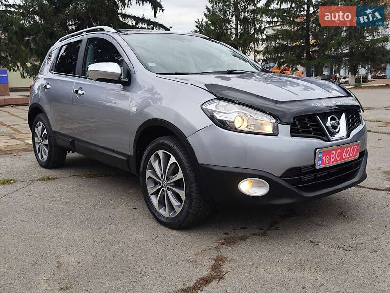 Внедорожник / Кроссовер Nissan Qashqai 2011 в Новоархангельске